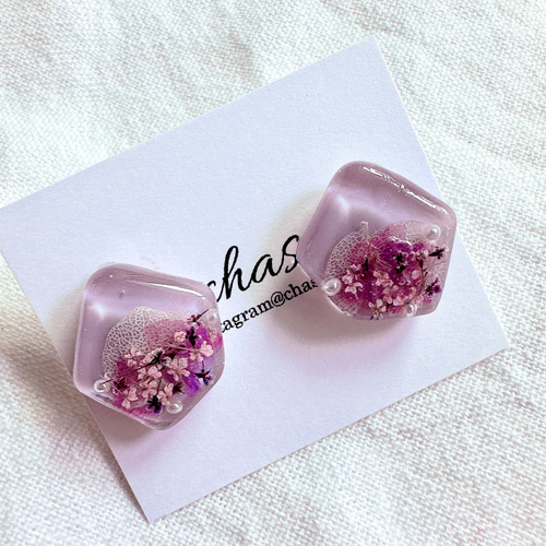 小花がかわいいドライフラワーレジンピアス イヤリング ピアス 小花がかわいいドライフラワーレジンピアス イヤリング ピアス