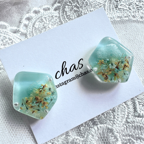 黄緑系　フラワー　レジン　ピアス　ハンドメイド　イヤリング変更可 黄緑系 フラワー レジン ピアス ハンドメイド イヤリング変更可