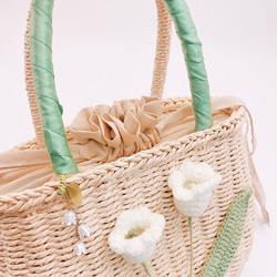 かごバッグ トートバッグ ロマンチック鈴蘭花手作りハンドバッグ かわいいホリデー旅行ビーチ サマーバッグ 編みバッグ 2枚目の画像