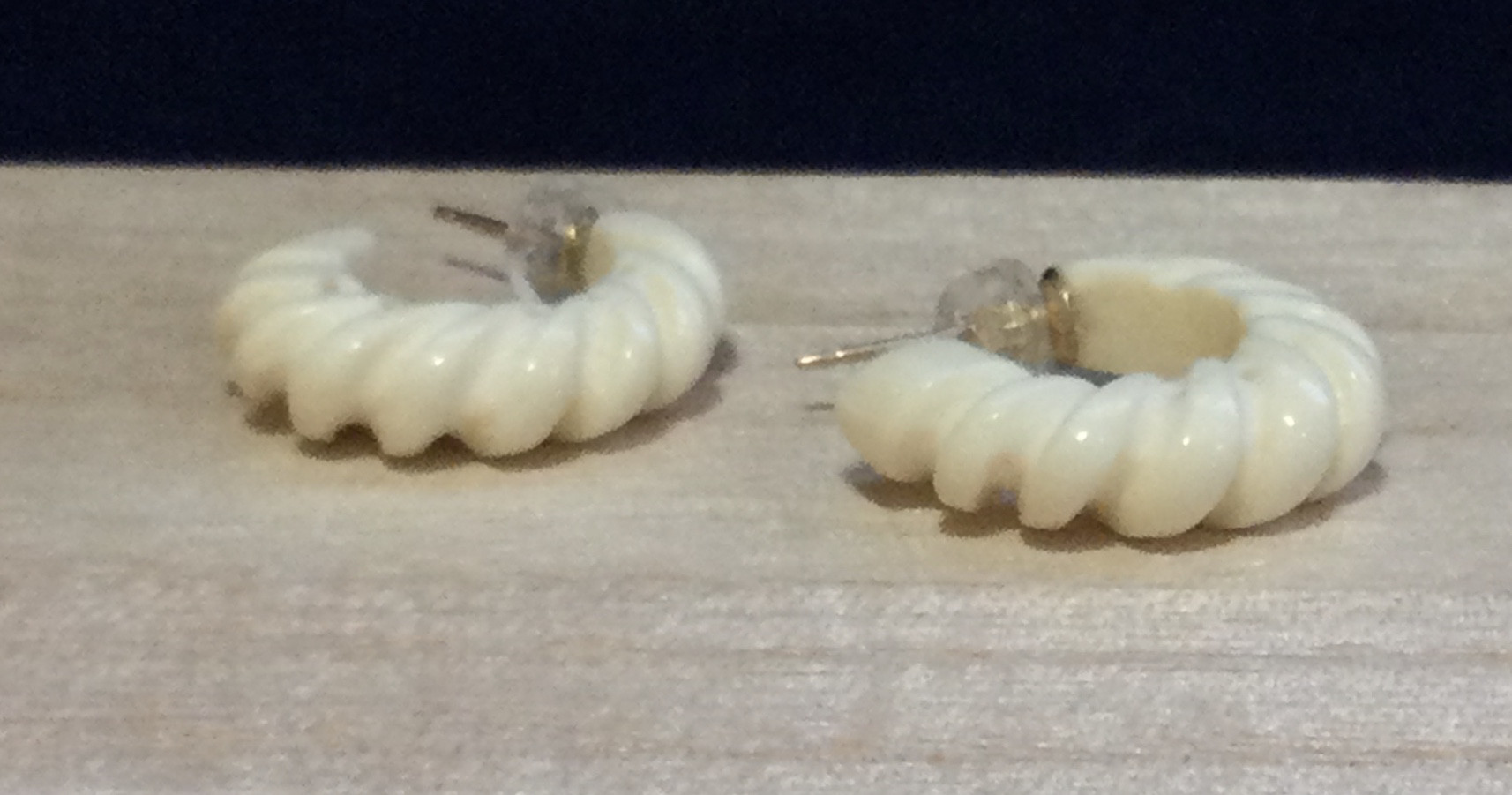 ☆本象牙ピアス（14kgf使用）※A-109