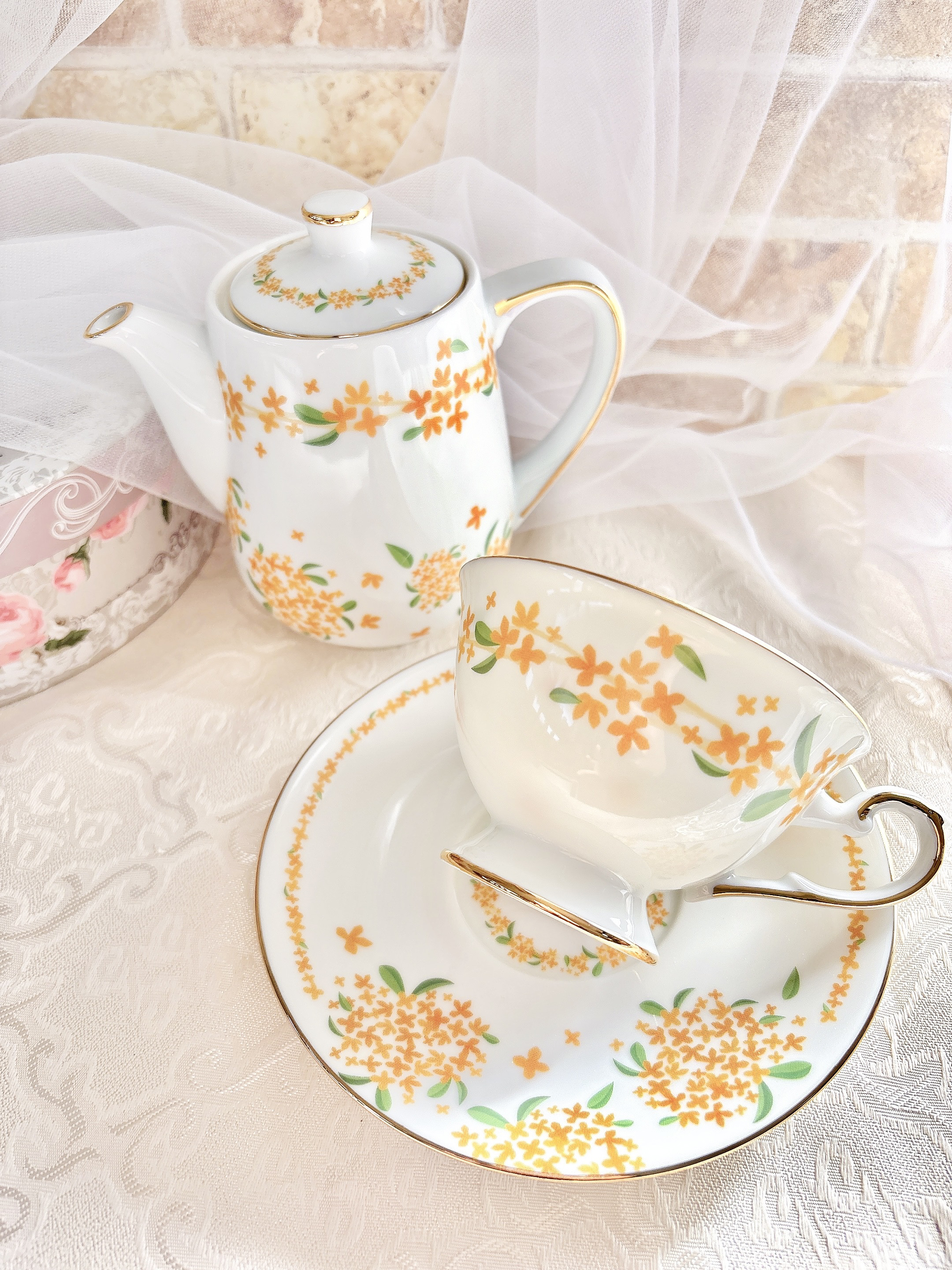 East 花鳥金彩 ティーポット＆カップSunrise 未使用級 ティーセット