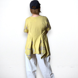 背中で揺れる裾が特徴アミアミフィッシュテールTシャツ綿カットソーLサイズ 12枚目の画像