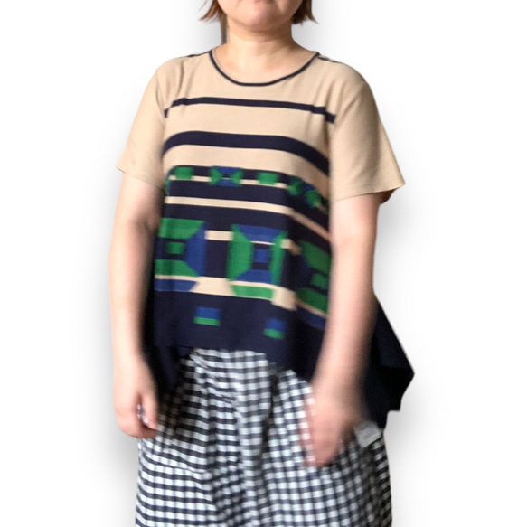 揺れる裾が特徴マルチボーダーレトロ柄フィッシュテールTシャツ綿カットソーMサイズ 6枚目の画像