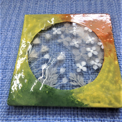 【丸窓】GLASS白灰釉mini絵画　スタンド付き　インテリア　野の花　一点物 6枚目の画像