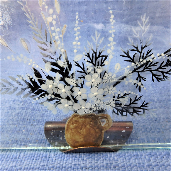 【花びん-茶】GLASS白灰釉mini絵画　スタンド付き　インテリア　野の花　一点物 4枚目の画像