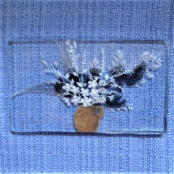 【花びん-茶】GLASS白灰釉mini絵画　スタンド付き　インテリア　野の花　一点物 3枚目の画像