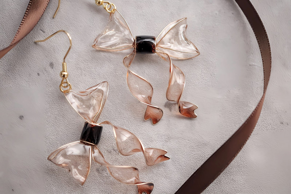 耳元を可愛くする♡くるりん大きめリボンピアス/イヤリング 大ぶり