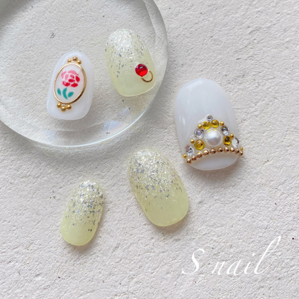 【No.23】beauty and the beast  nail 3枚目の画像