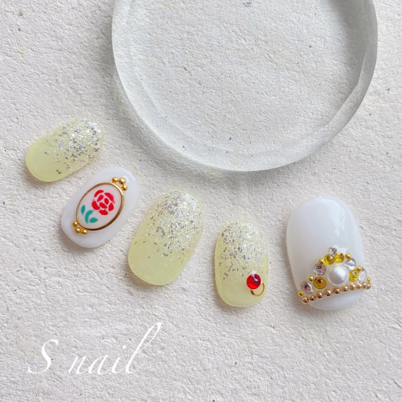 【No.23】beauty and the beast  nail 2枚目の画像