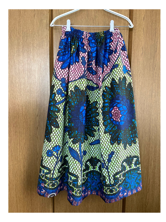 アフリカ布　大きなフラワープリントのギャザースカート　アフリカン 7枚目の画像