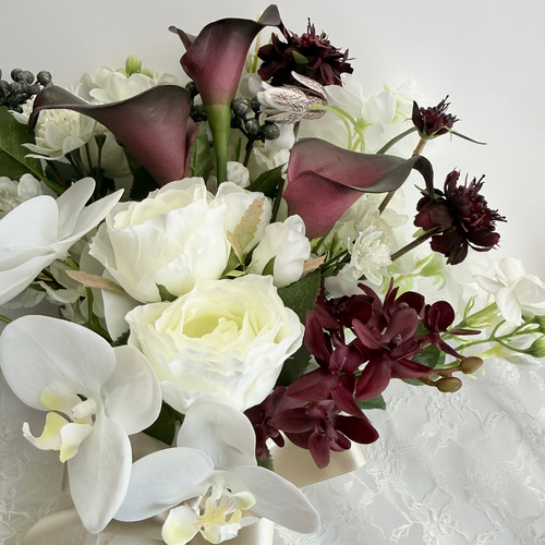 胡蝶蘭♡カラー♡ワインレッドのシックなウェディングブーケ