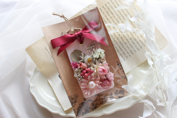 可愛らしいピンク花材　【桜の香り】春の香りと、お花に癒される　アロマワックスサシェ　袋ラッピング無料 9枚目の画像