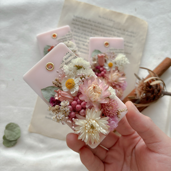 可愛らしいピンク花材　【桜の香り】春の香りと、お花に癒される　アロマワックスサシェ　袋ラッピング無料 4枚目の画像
