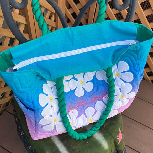 ハワイアンキルト　プルメリアの大きめトートバッグピンクグラデーションD受注製作 7枚目の画像