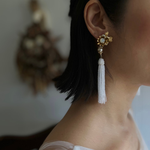クリアビーズタッセル×真鍮フラワー＆ガラスストーンビジュー ピアス 