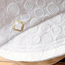 【プレゼントにオススメ】コットンのホワイトサークル刺繡キャスケット/Ⅿサイズ(58㎝） 3枚目の画像