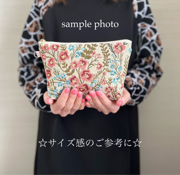 インド刺繍×帆布☆大きめサイズ/マルチポーチ〈マスタード・イエローゴールドのお花〉 7枚目の画像