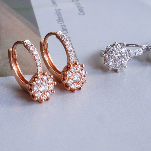 天然ダイヤモンドピアス0.4ct k18 ピアス(フープ) パール 天然ダイヤモンドピアス0.4ct k18 ピアス(フープ) パール