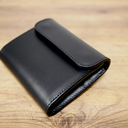 イタリアンレザーのコンパクトなお財布　ポケットウォレット　ブラック 7枚目の画像