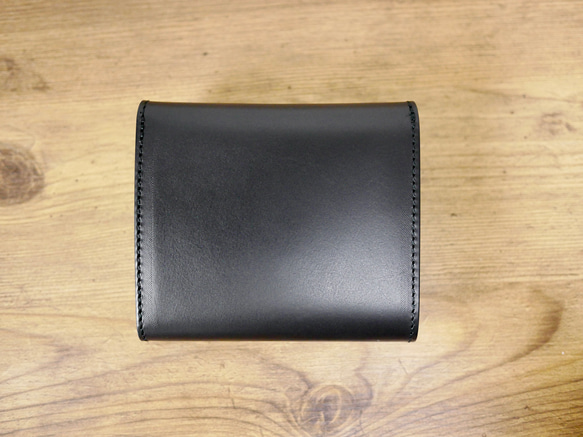 イタリアンレザーのコンパクトなお財布　ポケットウォレット　ブラック 2枚目の画像