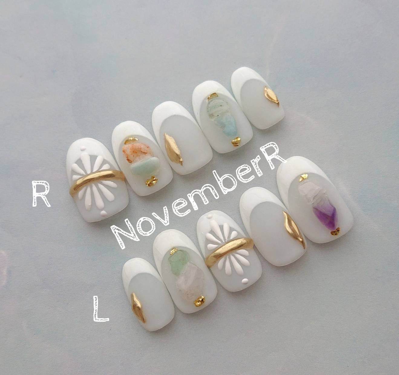 #116 レッド 天然石 宝石ネイル ネイルチップ グレー キルティング