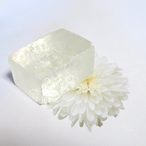 美しい鉱物標本】砂糖菓子のようなカルサイト／160グラム その他