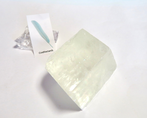 カルサイト　砂糖菓子みたい。 美しい鉱物標本】砂糖菓子のようなカルサイト／160グラム その他置物