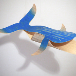 親子クジラのモビール　青のグラデーション仕上げ　海　木製 15枚目の画像