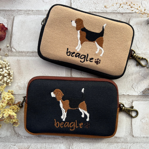 ビーグル犬刺繍♡帆布生地コインケース///ミニポーチ ベージュ