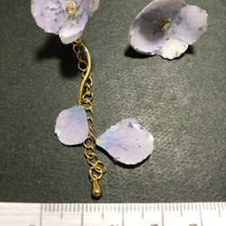 紫陽花の揺れるピアス・イヤリング 3枚目の画像