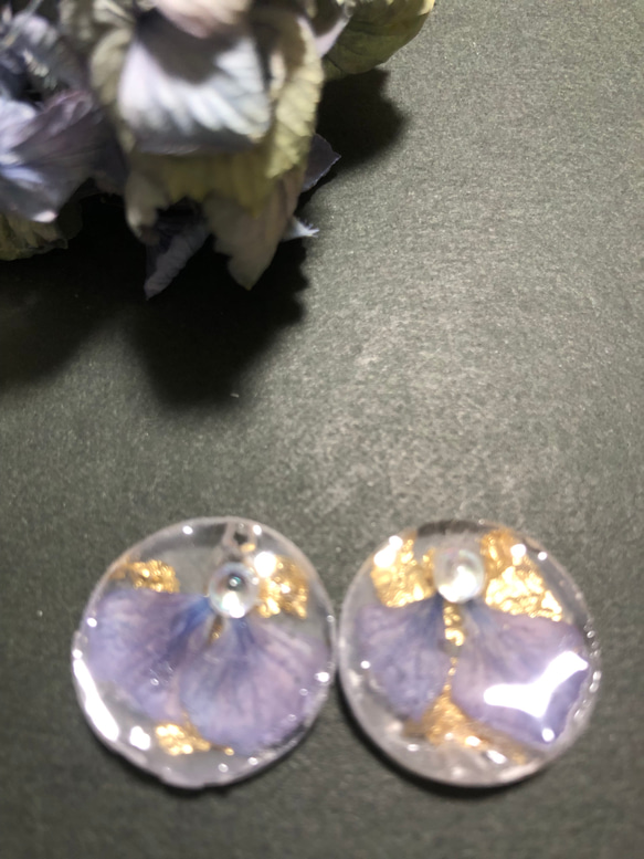 紫陽花の花びらが彩るピアス・イヤリング 3枚目の画像