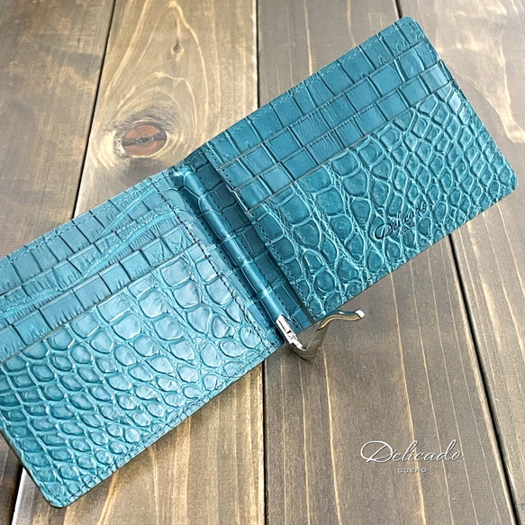 クロコダイル、ワニ革使いの男女兼用ラウンド長財布、光沢シャイニング