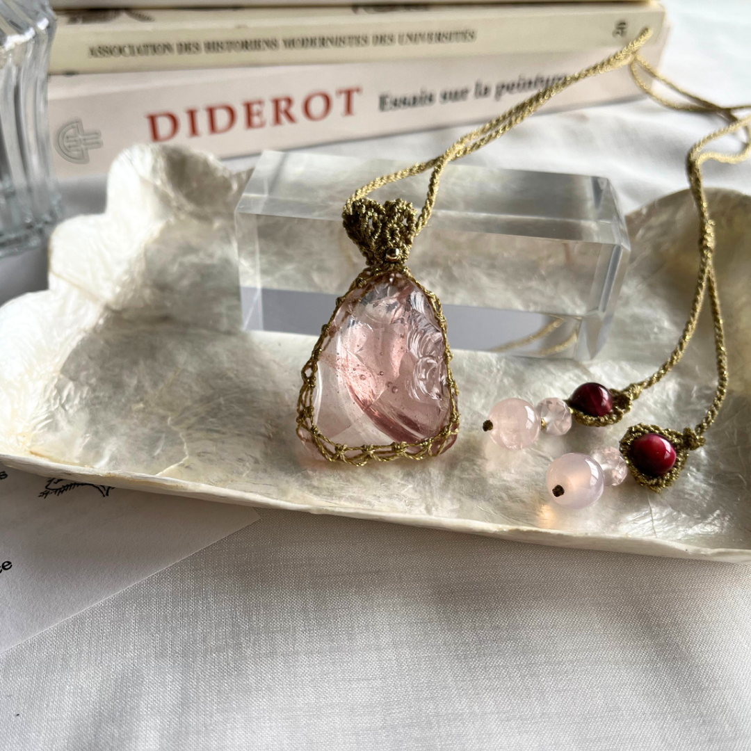 ペンダントトップ 天然石 大きめ 金属アレルギー対応 大人かわいい アンダラクリスタル マクラメ ピンク セレスチャルハ