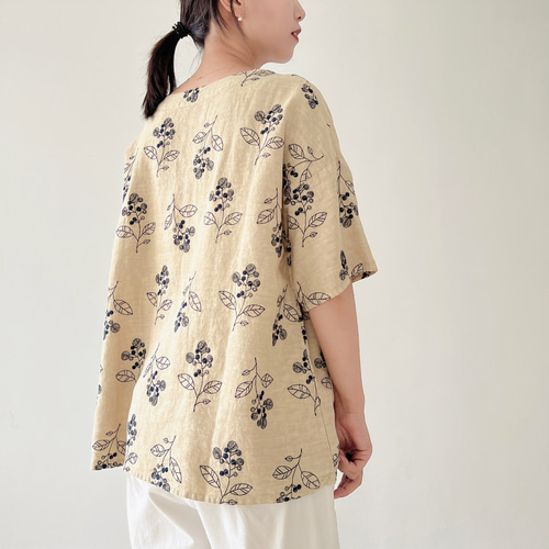 夏の支度】100%リネンブラウス/花柄刺繍生地使用*オフショルダー