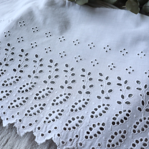 フランスアンティークカットワークホワイト刺繍