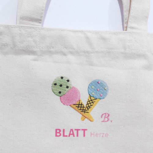 可愛いアイスクリームの刺繍風プリント入りトートバッグ トート