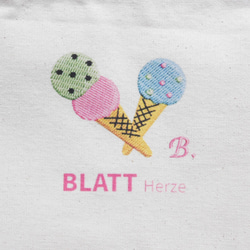可愛いアイスクリームの刺繍風プリント入りトートバッグ 2枚目の画像
