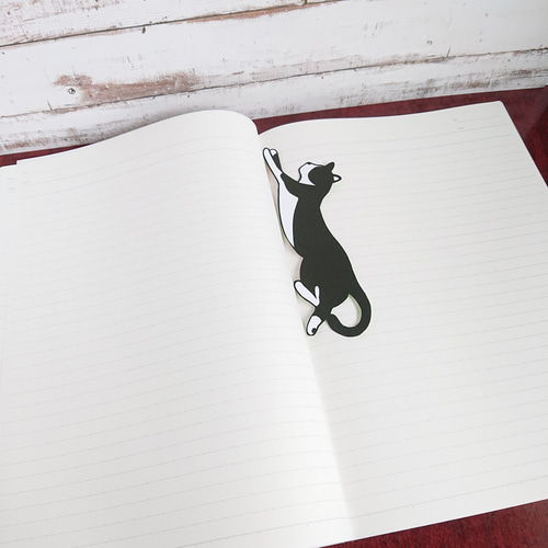 ネコ寝子しおり～ハチワレ～ 受注生産【切り絵の栞】 しおり