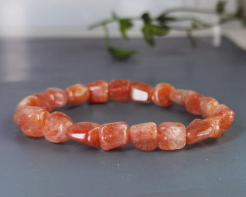 きらきら金艶「太陽のエネルギー」希少な天然ゴールデンサンストーン