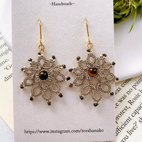 上品なゴールドラメモチーフ タティングレース ピアス イヤリング  