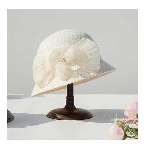 上品なリゾートスタイル カーブつばのカジュアルな日除け折りたたみ