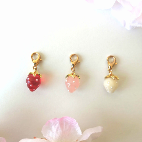 （確認用）苺中のマスクチャーム 確認用）苺中のマスクチャーム