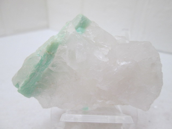 NO.CR-7　天然石　原石　アクアマリン結晶　５９ｇ 3枚目の画像