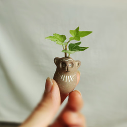 小粒猿 /茶　花器　一輪挿し 3枚目の画像