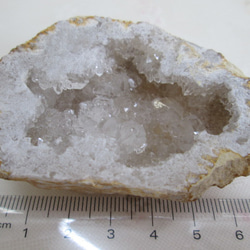 No.CR-12　天然石　原石　水晶ジオード　７６ｇ 6枚目の画像