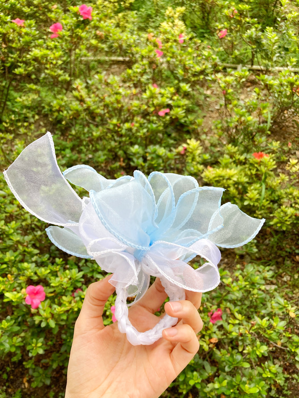 藍白系 夏日 花型 蝴蝶 髮圈 手腕花 第3張的照片