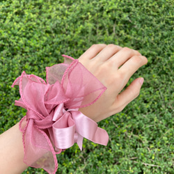 粉紅色 夏日 蝴蝶結 髮圈 手腕花 第3張的照片
