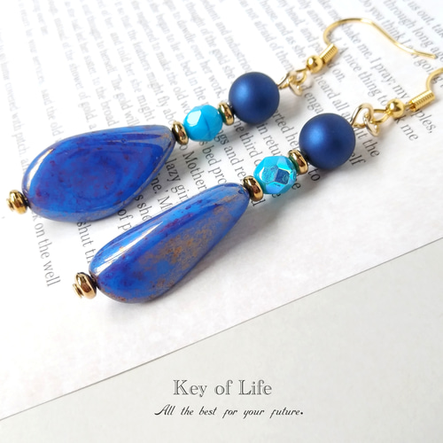 Key of Life▶︎美しいブルー チェコガラス ピアス/イヤリング（金属 