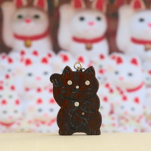 手作り木製チャーム招き猫ペンダント/チャームギフトのカスタマイズ 1枚目の画像