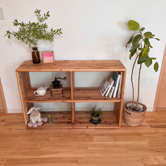 【全ての角が丸い】 木製　本棚　十字型　収納棚 カラーボックス　飾り棚　絵本棚　シェルフ　杉材（四升）サイズオーダー可 カウンター　手元隠しカウンター K2440340673(18720円)